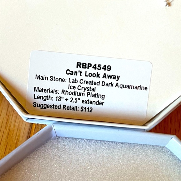 Bomb Party Original Necklace - Can’t Look Away - Picture 2 of 3